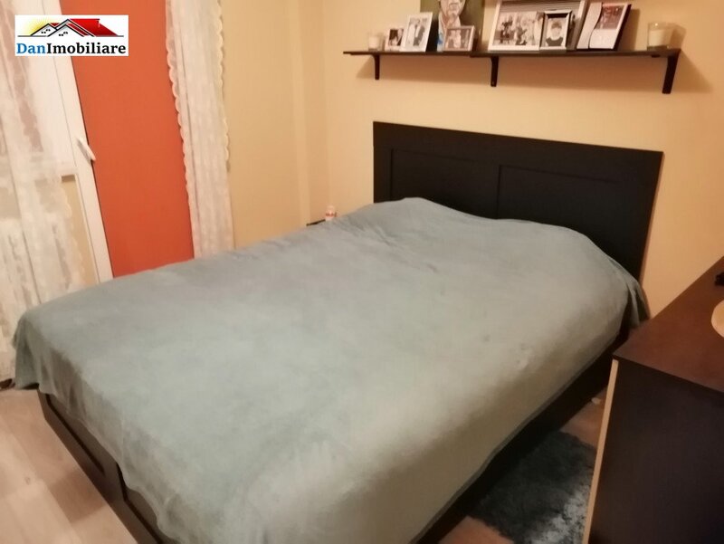 Apartament cu 4 camere in zona Victoriei-Titulescu